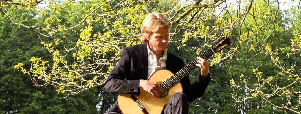 Alexander Makay : concert "recuerdos de España" dans la yourte des Collines de Babelle