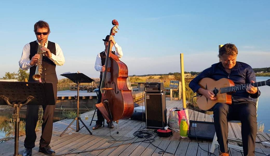 Apéro concert avec le groupe « SAMOVAR SWING TRIO »