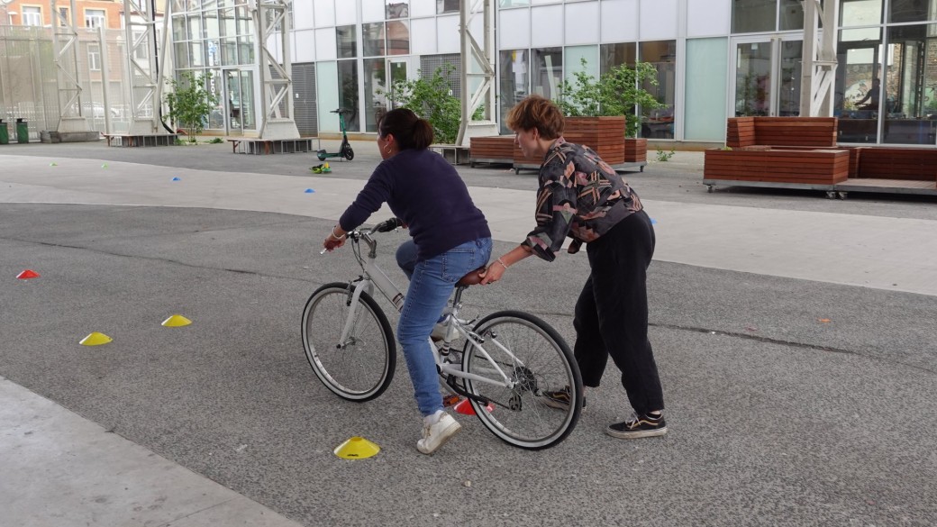 Apprends à rouler à vélo : apprentissage pour Adultes et Adolescents : Dalle des Brigitines 