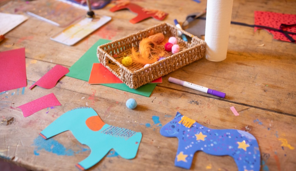 Art + Montessori by Kay (3-6 y. o) PRESERVING PETALS