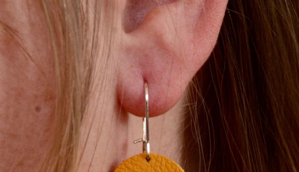Atelier Bijoux en cuir revalorisé - Au Gout’thé à Sorèze 