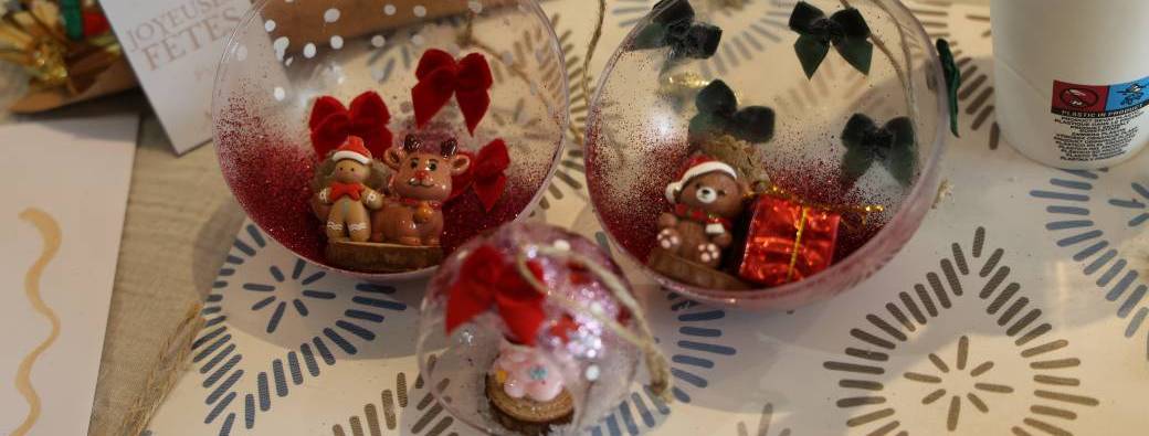 Atelier boules de Noël