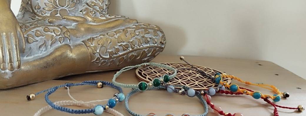 Atelier "Créer son bracelet en pierres naturelles et micro macramé"