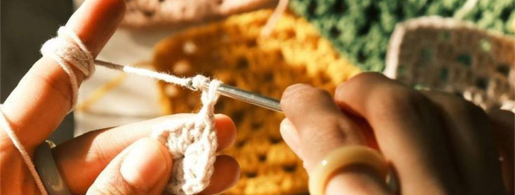 ATELIER CROCHET : crée ta housse d'ordi ou livre/ipad