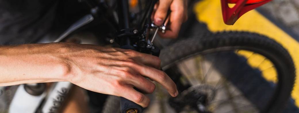 ATELIER DE RÉPARATIONS VÉLOS