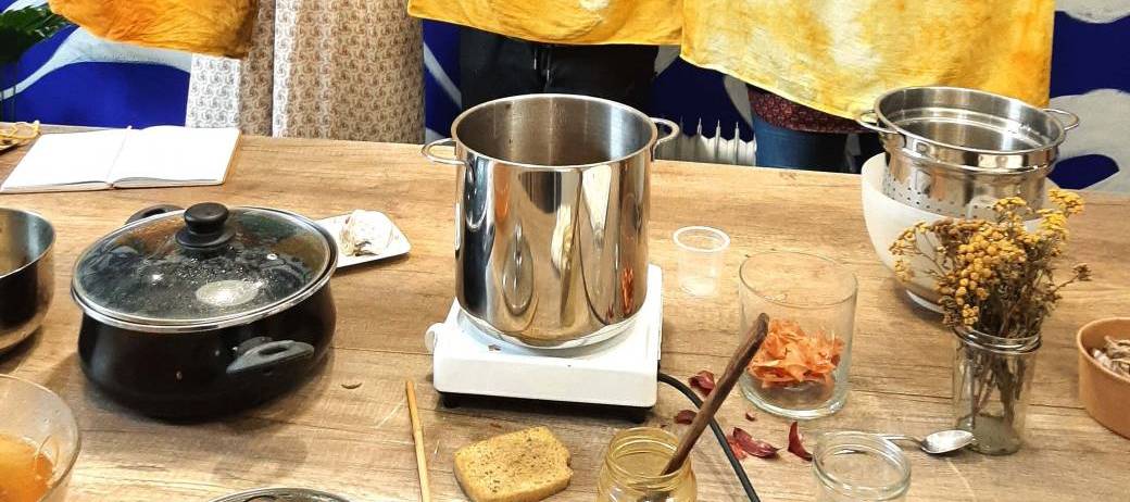 Atelier de teinture végétale sur coton