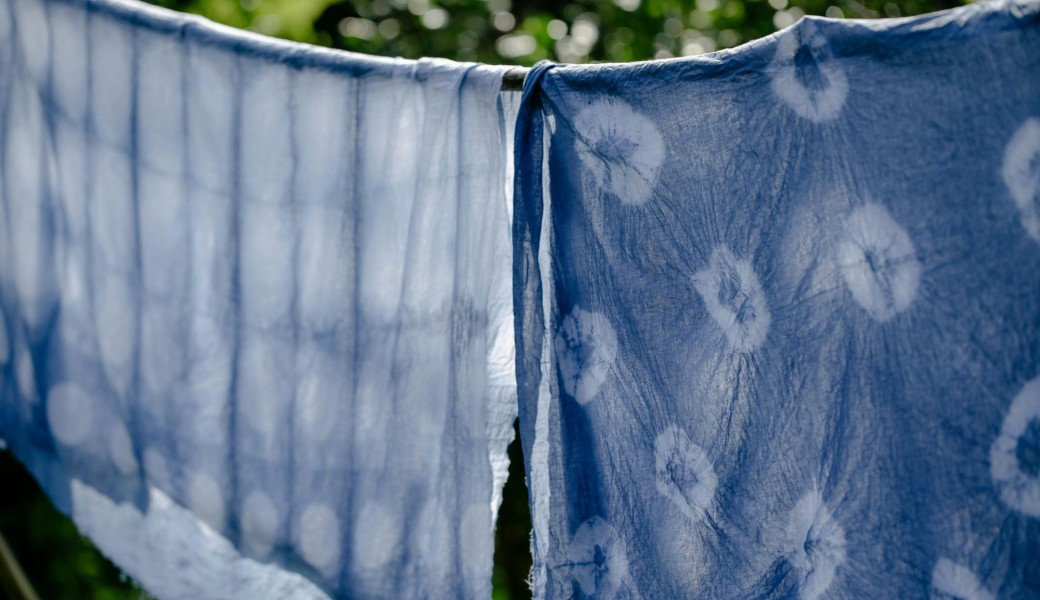 Atelier découverte – Teinture végétale : shibori & tie and dye