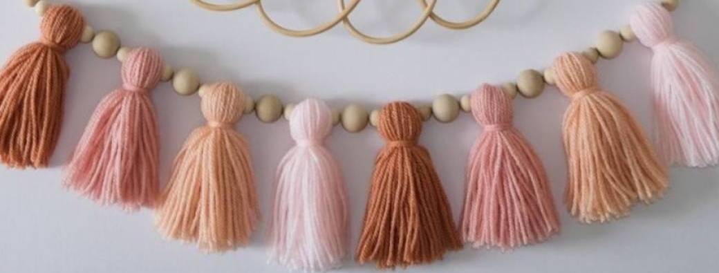 Atelier guirlande de pompons 