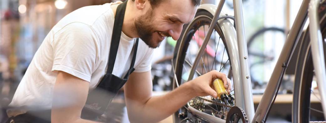 Atelier mécanique vélo participatif