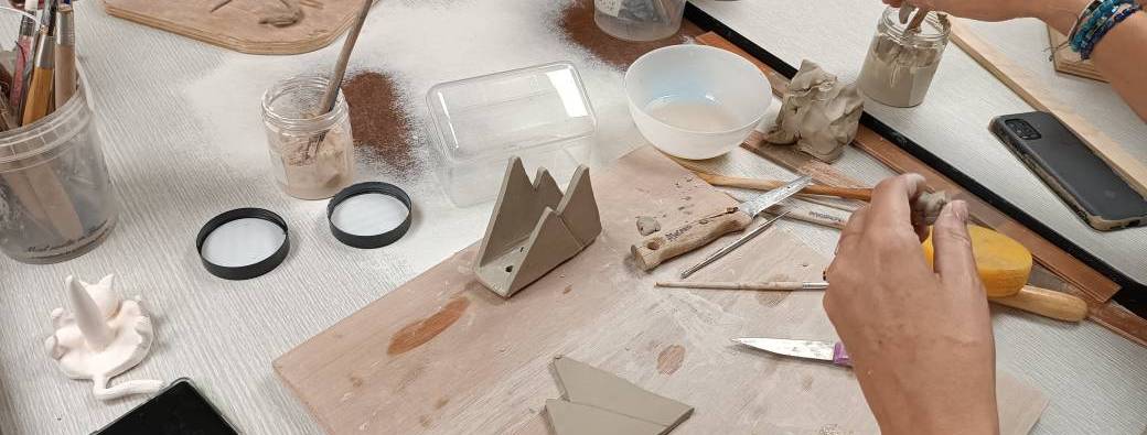 Atelier modelage céramique adulte et ado mercredi