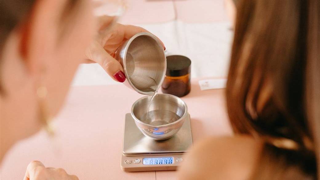 Atelier Parent-enfant Mulhouse: gel douche et sels de bains colorés