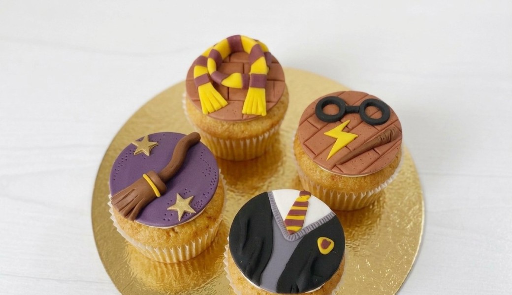 Atelier pâtisserie parent enfant cupcakes décorés sur le thème Harry Potter 