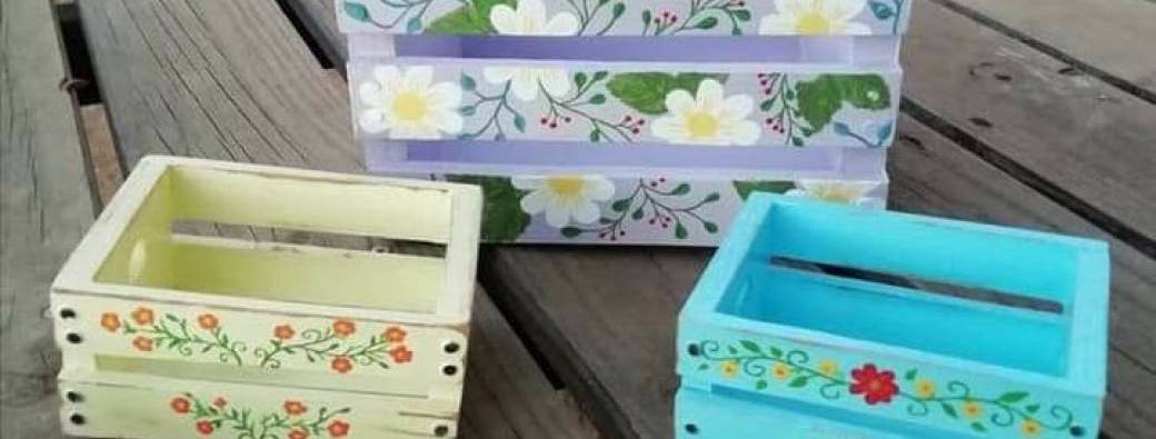 ATELIER PEINTURE : personnalise ta caisse à vin