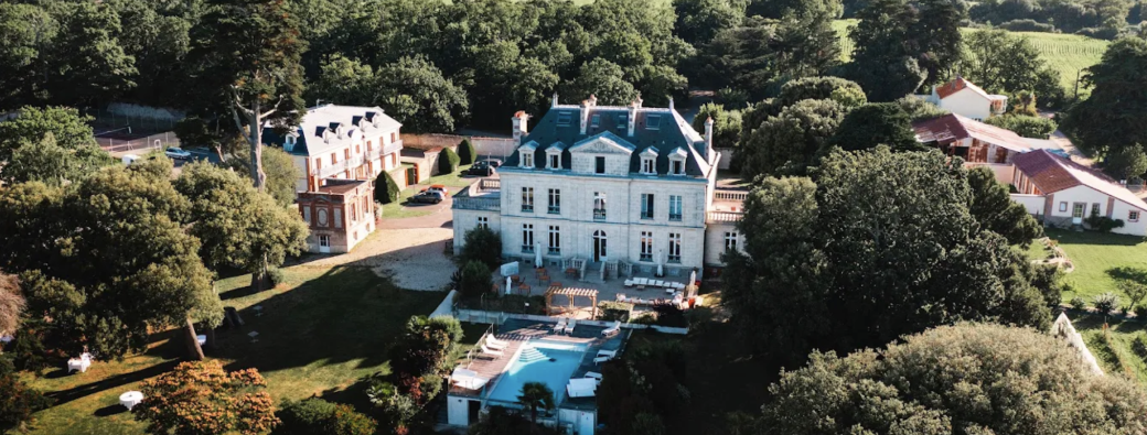 Atelier peinture sur céramique au DOMAINE DE LA GRESSIERE (La Bernerie)