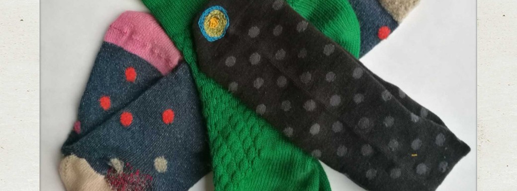 Atelier réparation :  chaussettes et collants