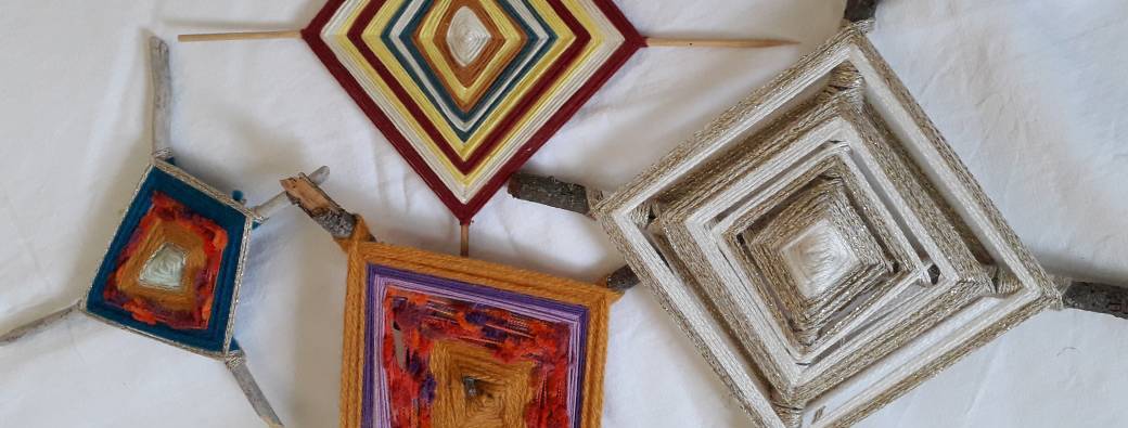 Atelier tissage : ojos de dios