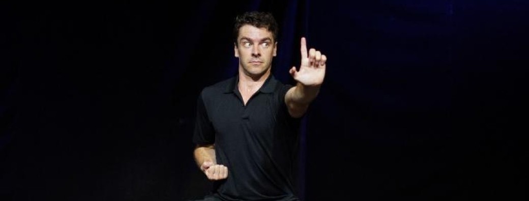 Au nom du père, du fils et de Jackie Chan - Cie Le Homard Bleu