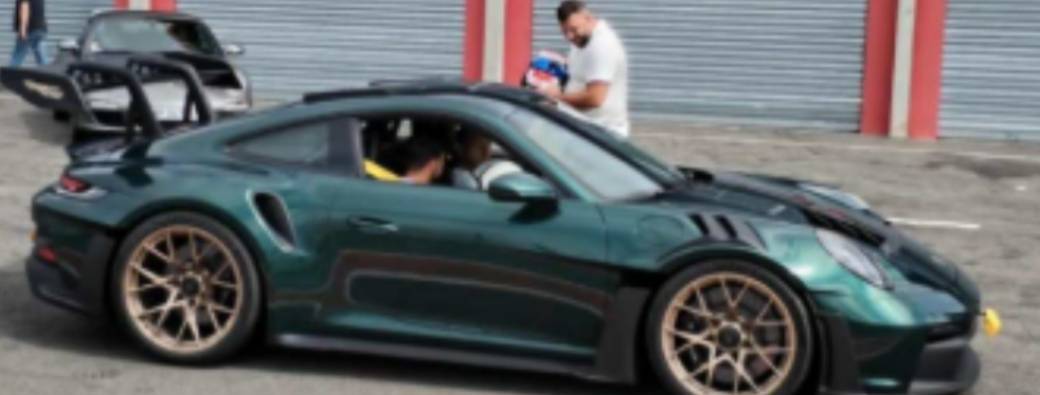 B16: Porsche 911 992 GT3 RS vert PTS