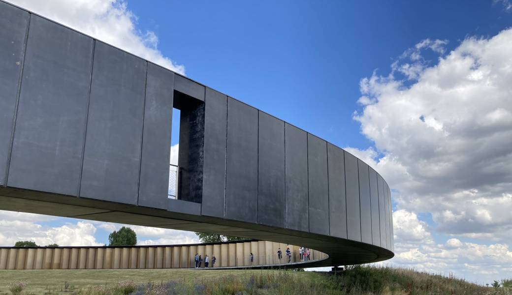 Balade photographique autour de Notre-Dame-de-Lorette Balade photographique autour de Notre-Dame-de-Lorette