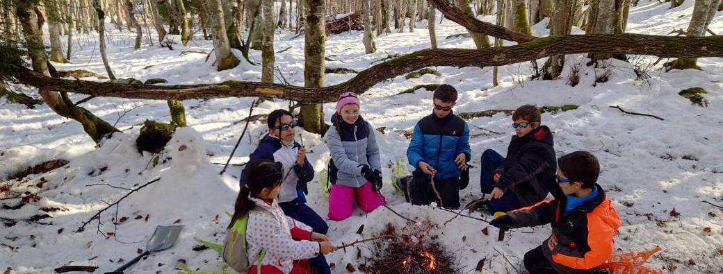 Balades raquettes Famille Guimauves sur le feu La Féclaz ou Le Revard
