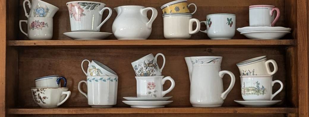Bar à tasses ! Atelier customisation de vaisselle vintage 