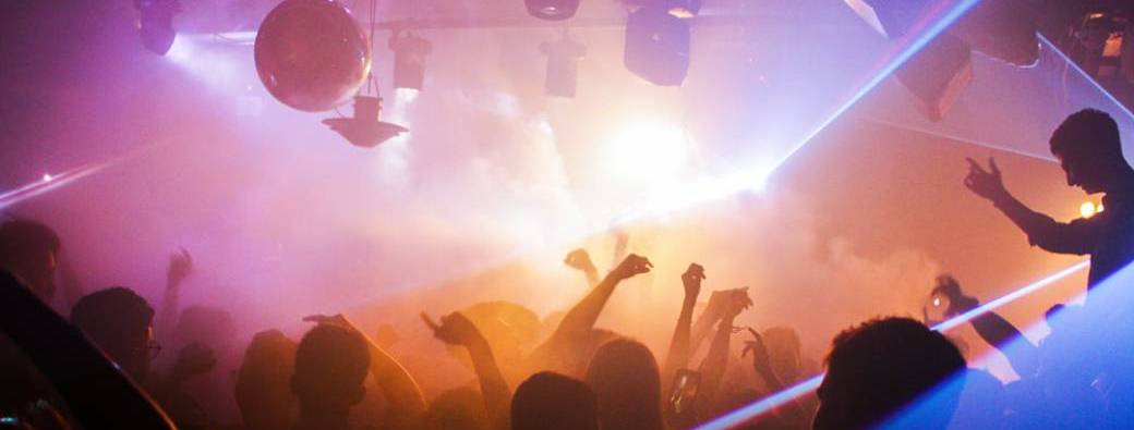 Barge Martine's club A25