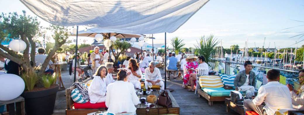 Beach Party sur le Rooftop - Vivre[s]