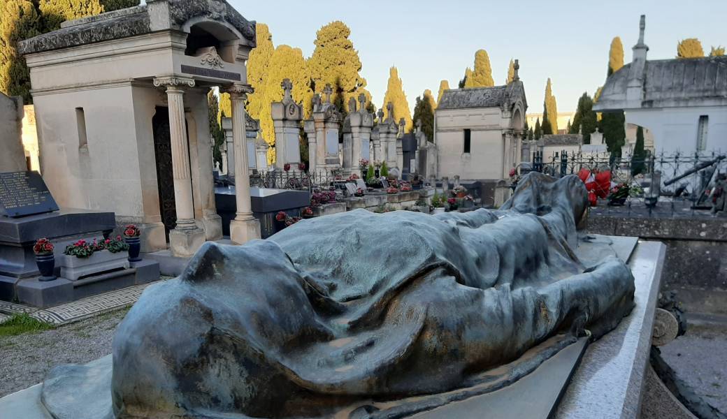 Beautés Mélancoliques : Le Cimetière Vieux de Béziers