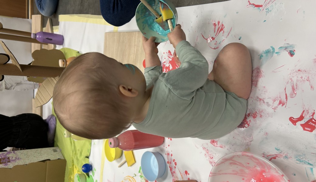 Bébé peinture