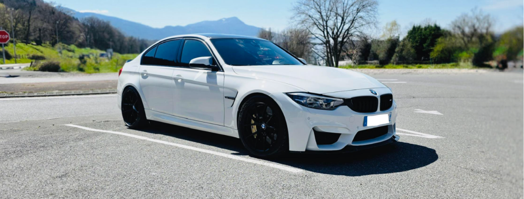 BMW M3 CS BLANCHE (3 passagers maxi)