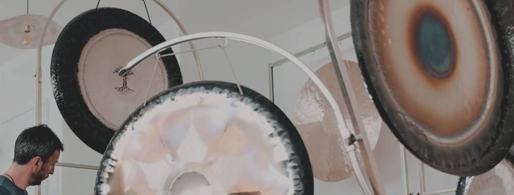 Bon Cadeau Massage Sonore aux Gongs – Centre Univers Son Être à Rezé (Nantes Sud)