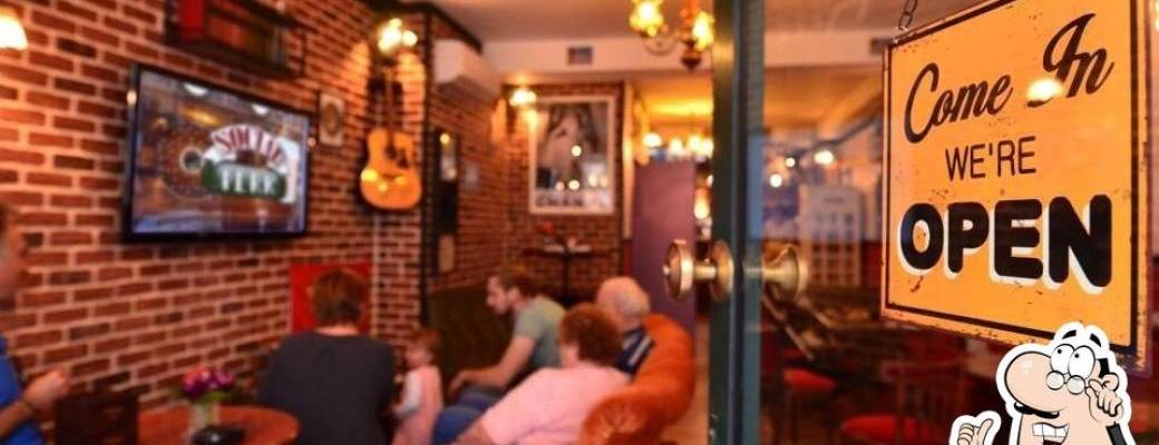 Café Culture - Social Perk