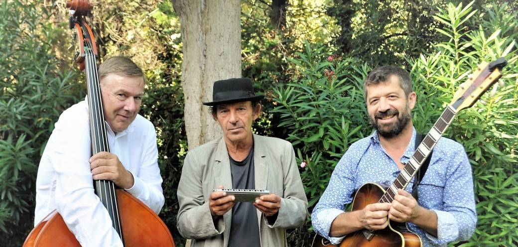 Café de l'Est Trio