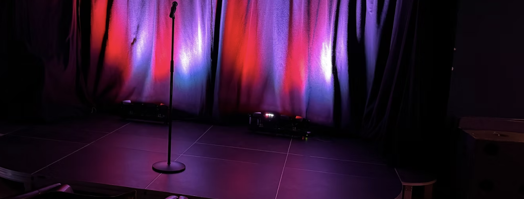 LIVE HUMOUR – CANOT’ COMEDY CLUB