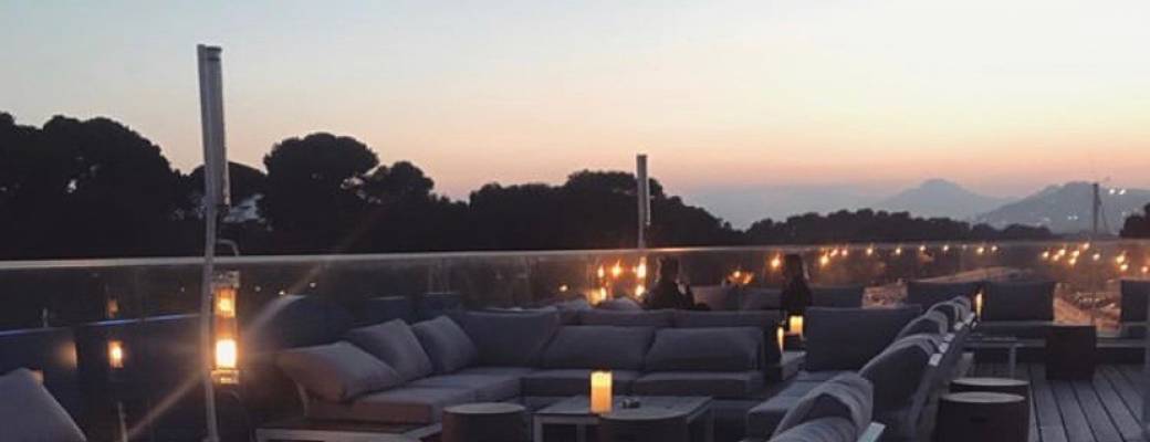 Champagne sur le Rooftop - Hyères