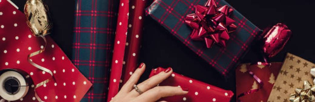 Collecte solidaire de Noël : Tri et emballage des jouets
