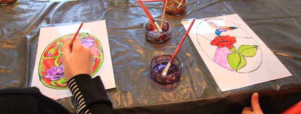 Les apprentis maîtres-verriers à Bannalec (Atelier parents et enfants)