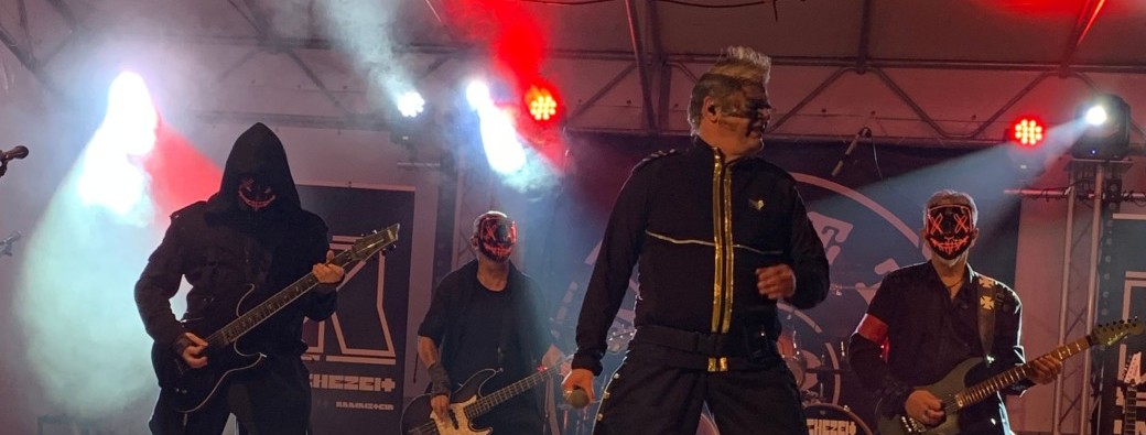 Concert debout : Rachezeit (Tribute Rammstein)