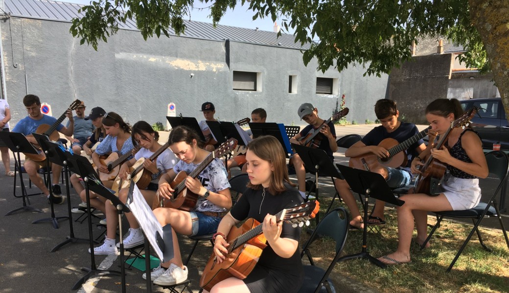 concert des classes de guitares