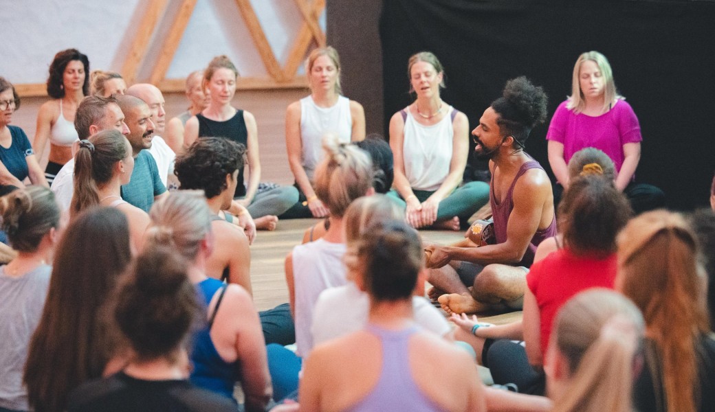 Concert Kirtan Perspective