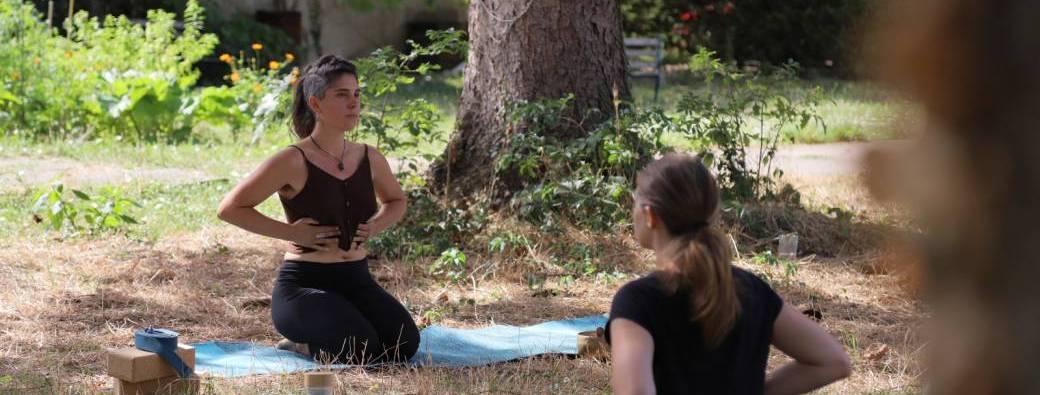 Cours avec Emmanuelle - Hatha Yoga