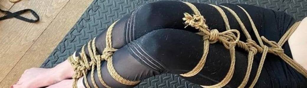 Cours de cordes chez Benoît : Lacings de jambes