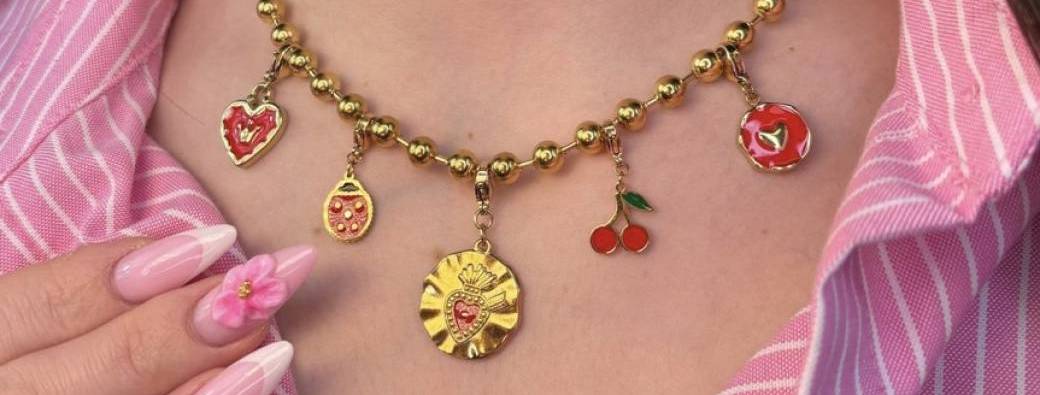 Création de bijoux breloques