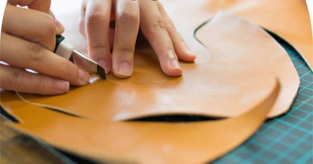 Création de Broches en Cuir  | Atelier DIY, Le Grand Hôte