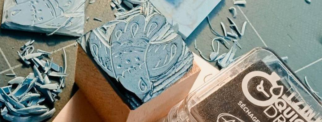 Créez en linogravure votre Sigil signature  monté en tampon