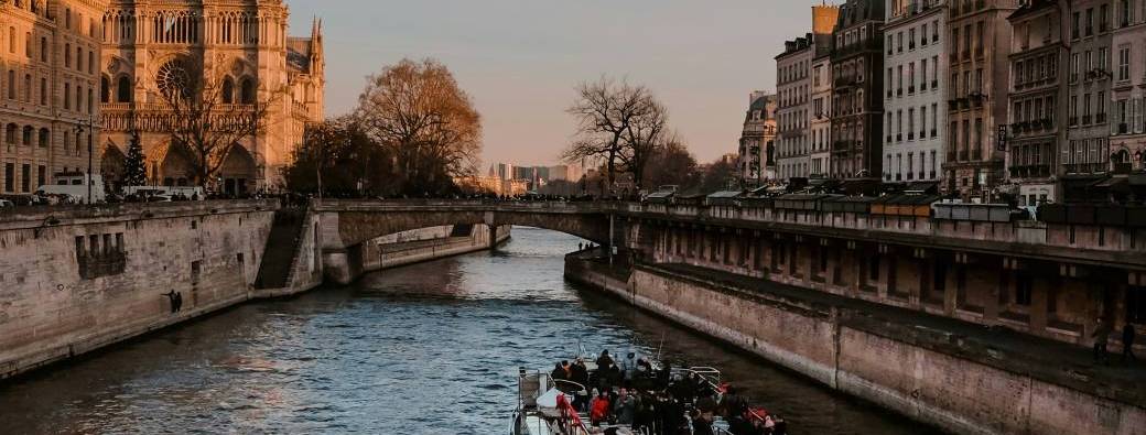 Cruise on the Seine