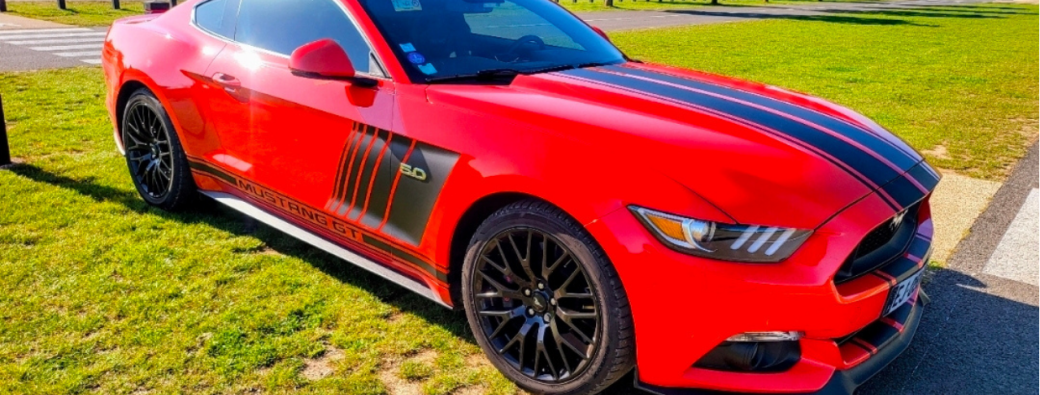 Ford Mustang 6 GT rouge 450ch (3 passagers maxi/baptême)