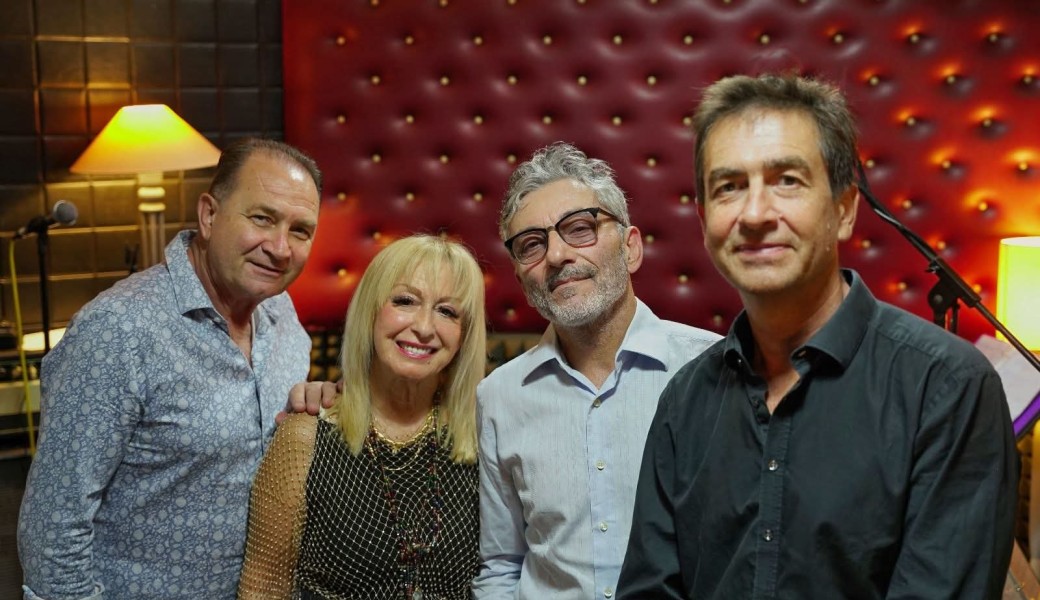 Daya's Travel Songs 4tet