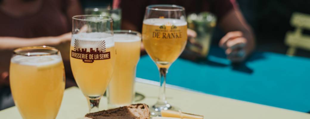 Brussels, From small cafés to the caberdouche