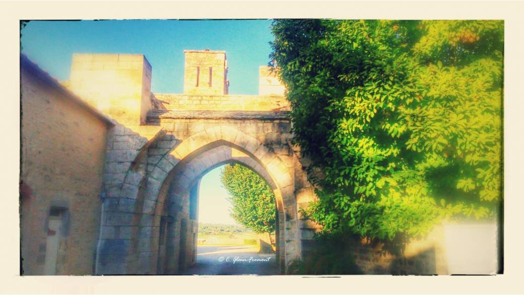 Découverte de Montréal (Bourgogne)